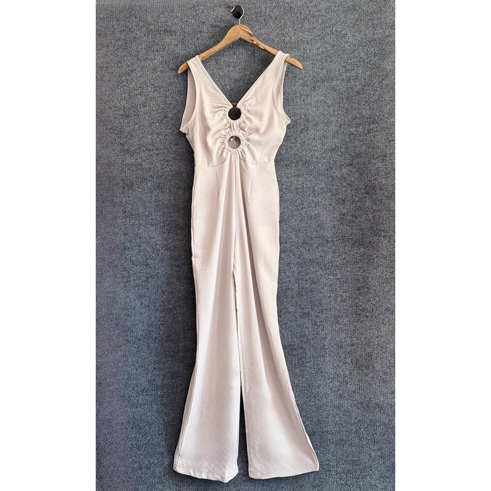 PrettyLittleThing Stone Linen Look Wooden‎ Ring Detail Sleeveless Jumpsuit 4